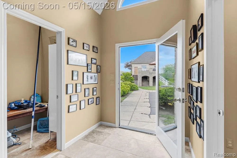 7374 Fox Hill Lane Salem Township, MI 48168