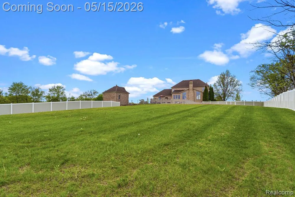 7374 Fox Hill Lane Salem Township, MI 48168