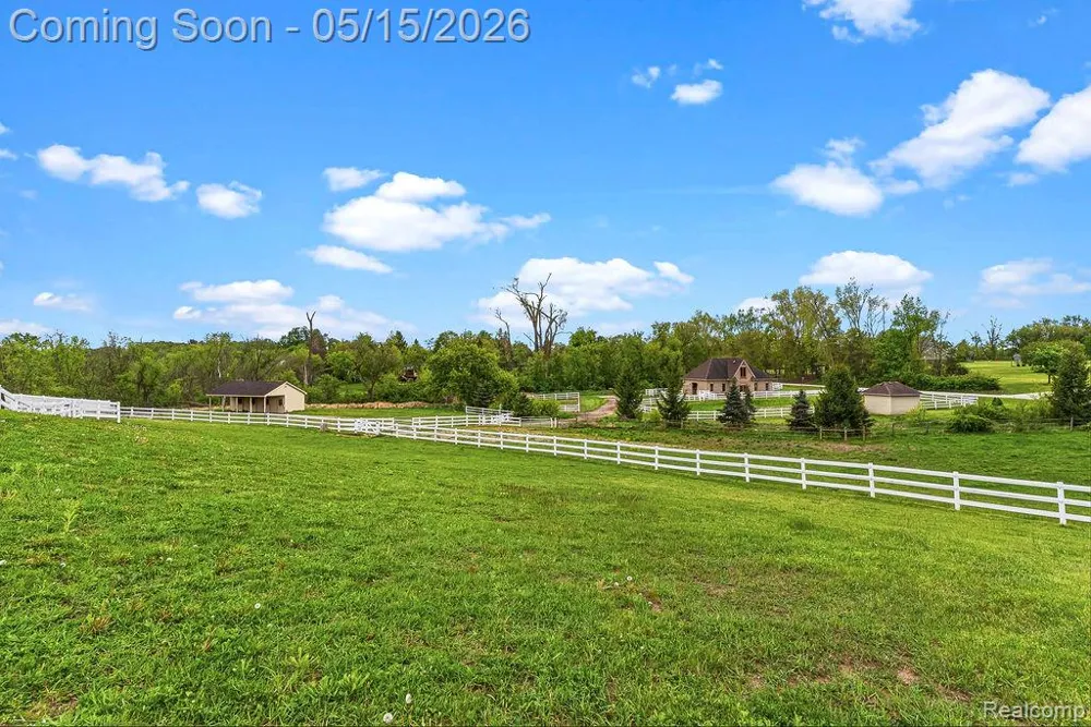7374 Fox Hill Lane Salem Township, MI 48168
