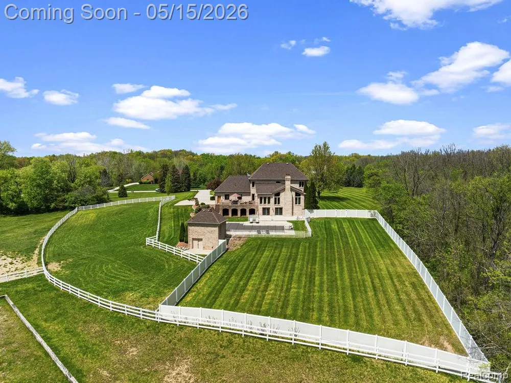 7374 Fox Hill Lane Salem Township, MI 48168