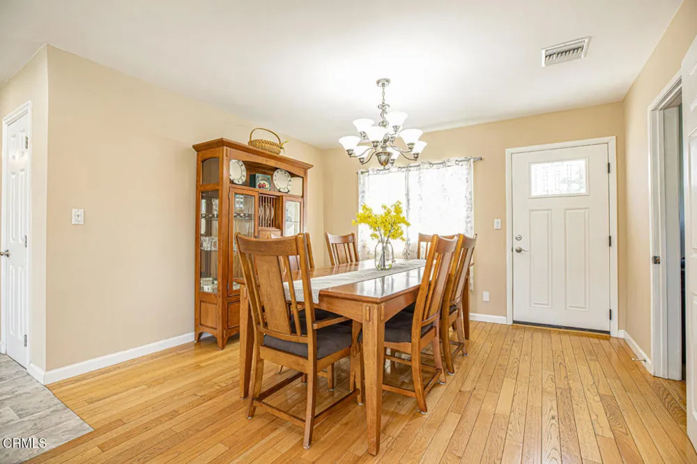 10272 Willow Springs Lane Sunland, CA 91040