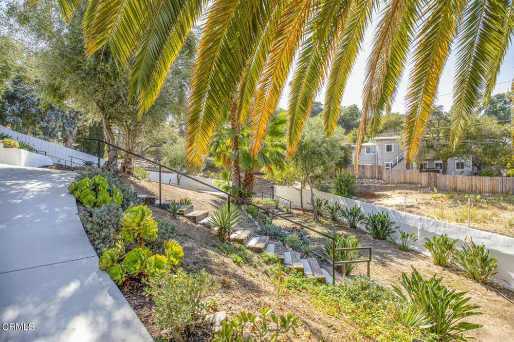 10272 Willow Springs Lane Sunland, CA 91040