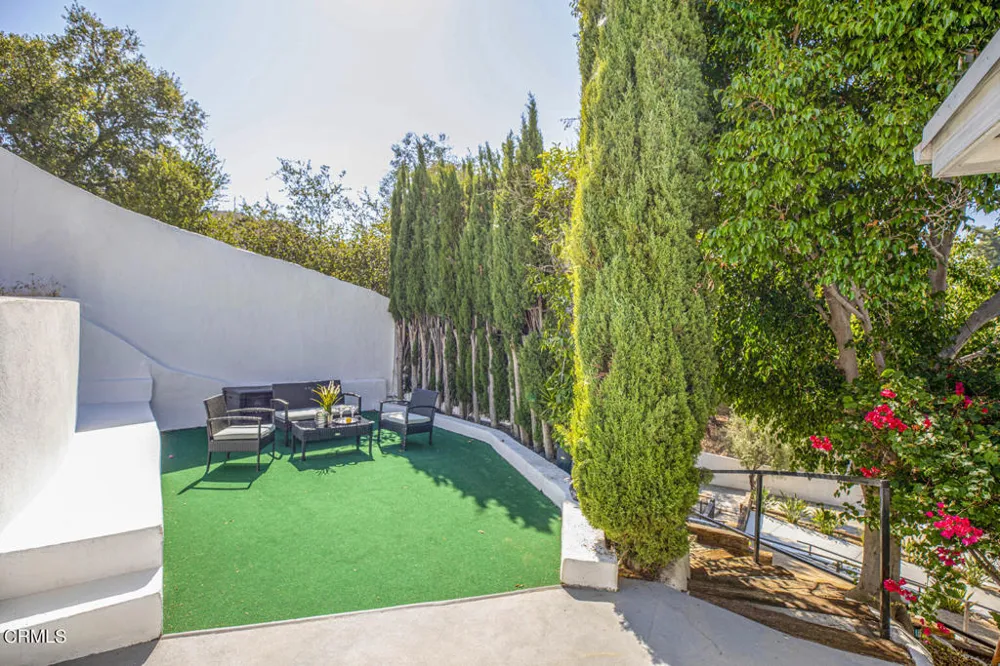 10272 Willow Springs Lane Sunland, CA 91040