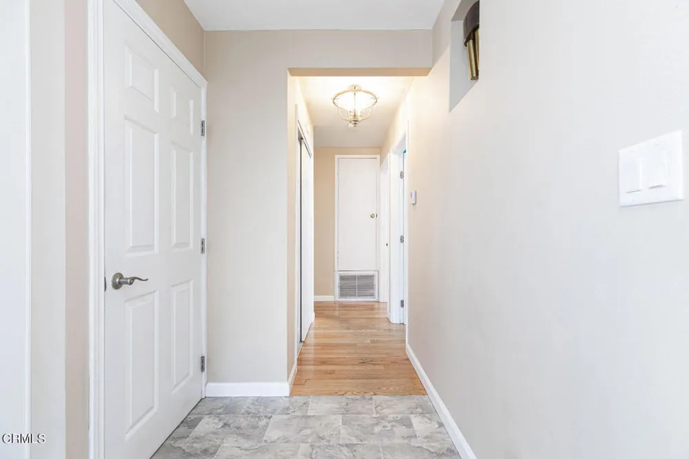 10272 Willow Springs Lane Sunland, CA 91040