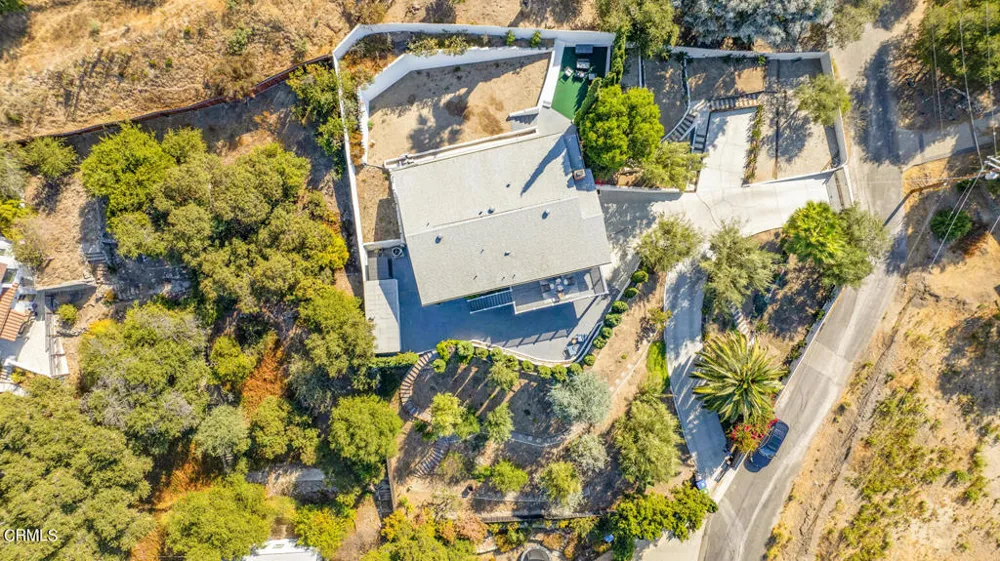 10272 Willow Springs Lane Sunland, CA 91040