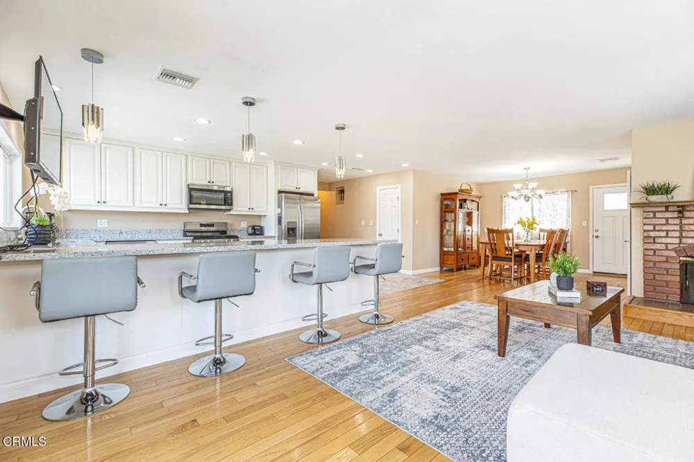 10272 Willow Springs Lane Sunland, CA 91040