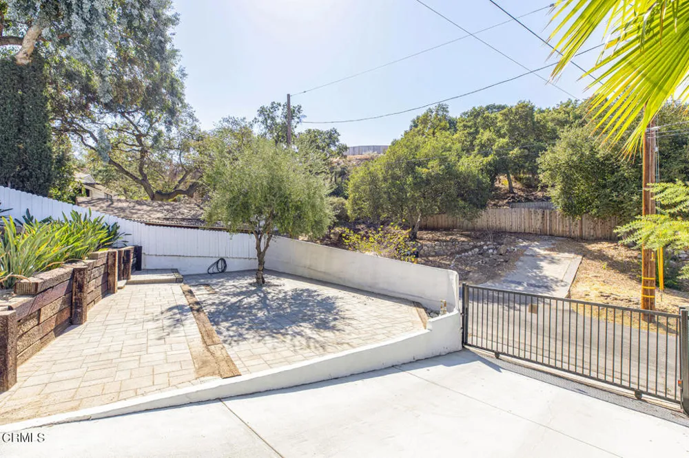 10272 Willow Springs Lane Sunland, CA 91040