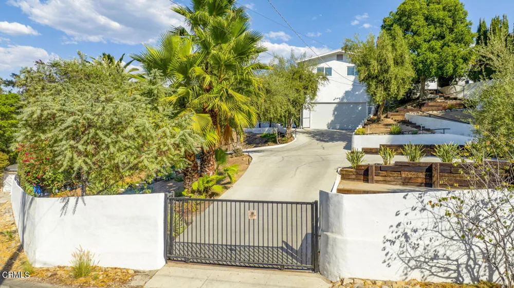 10272 Willow Springs Lane Sunland, CA 91040