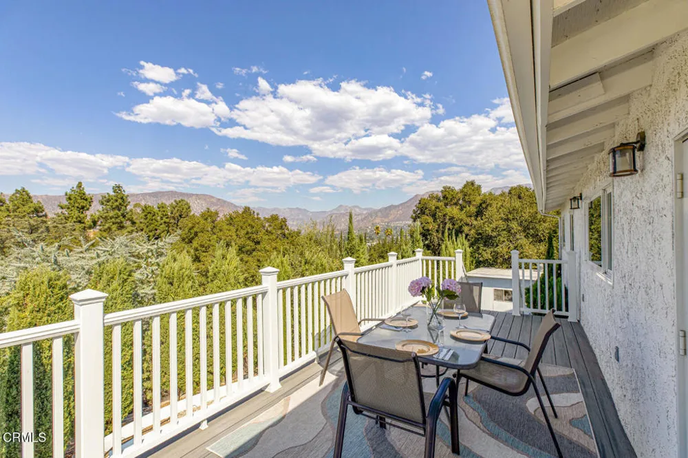 10272 Willow Springs Lane Sunland, CA 91040
