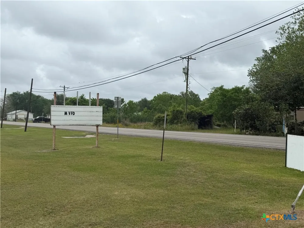 11 3rd Street Midfield, TX 77458