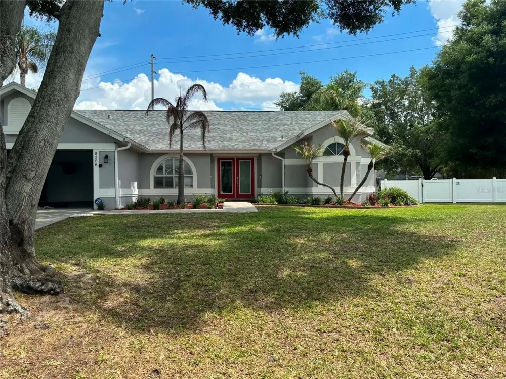 5358 MONTSERRAT DRIVE Lakeland, FL 33812