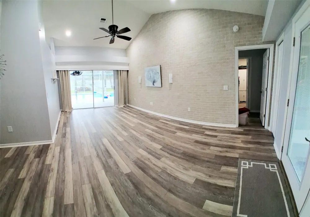5358 MONTSERRAT DRIVE Lakeland, FL 33812