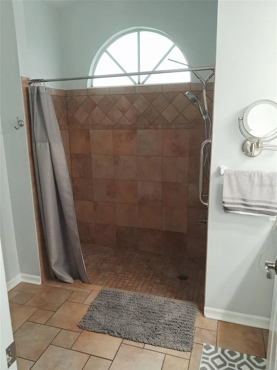5358 MONTSERRAT DRIVE Lakeland, FL 33812