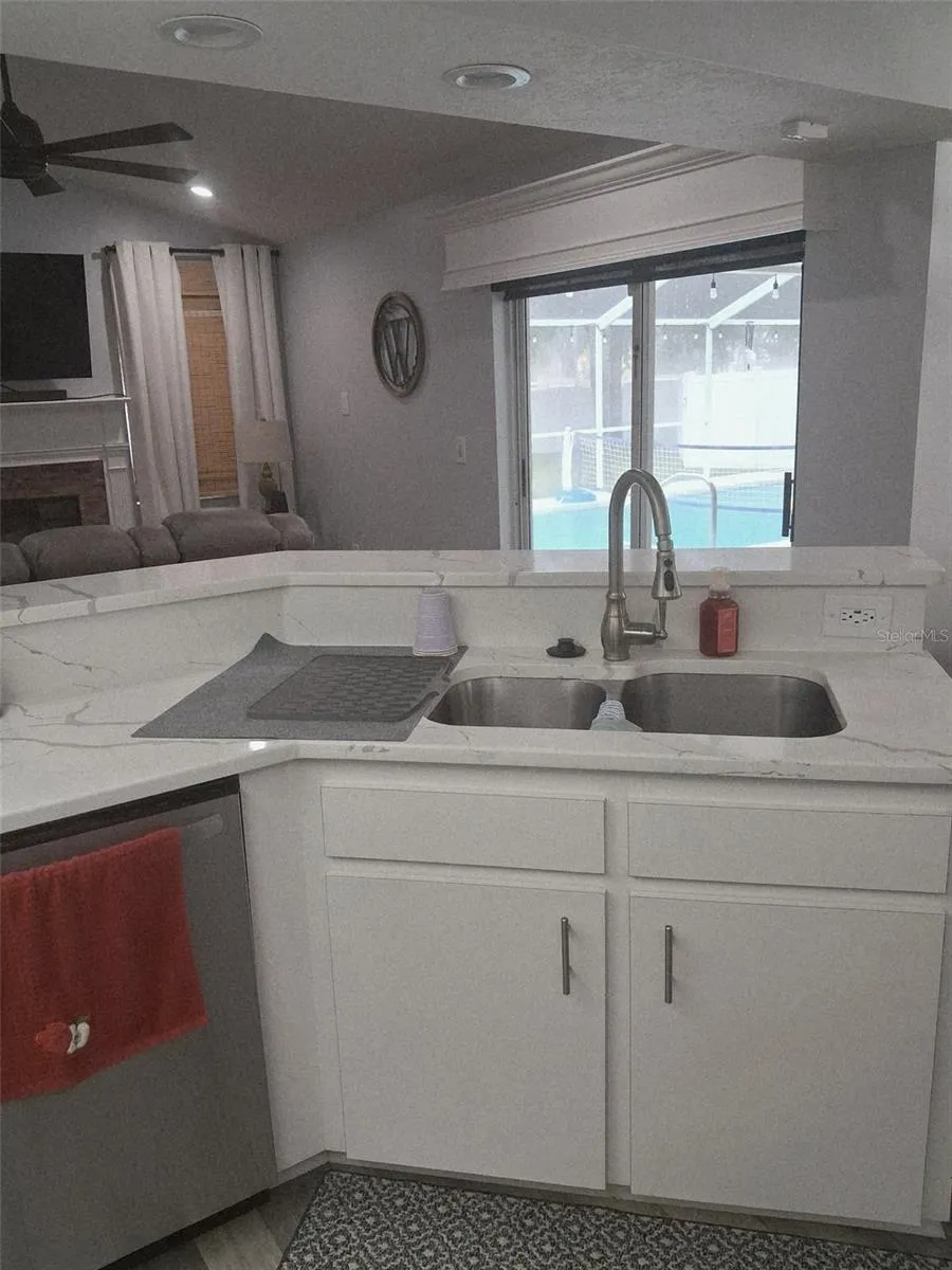 5358 MONTSERRAT DRIVE Lakeland, FL 33812