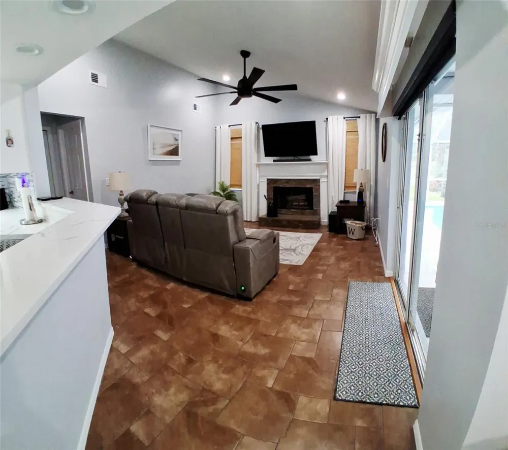 5358 MONTSERRAT DRIVE Lakeland, FL 33812