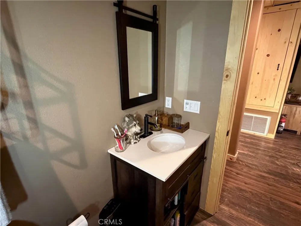 5975 Pine Avenue Angelus Oaks, CA 92305