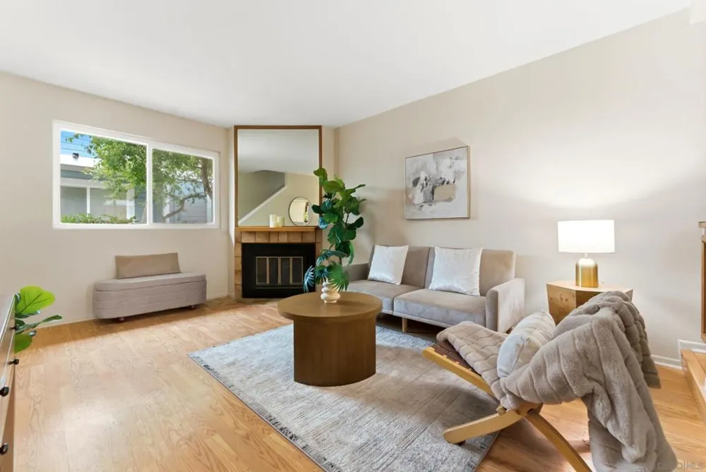 1442 Essex #4 San Diego, CA 92103