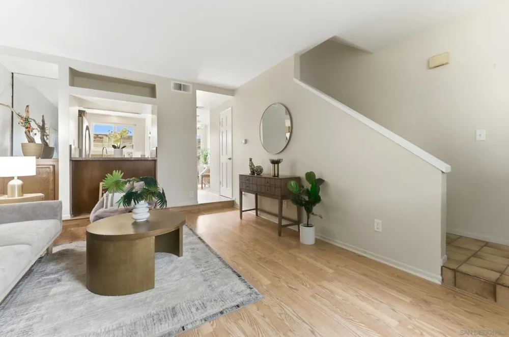 1442 Essex #4 San Diego, CA 92103