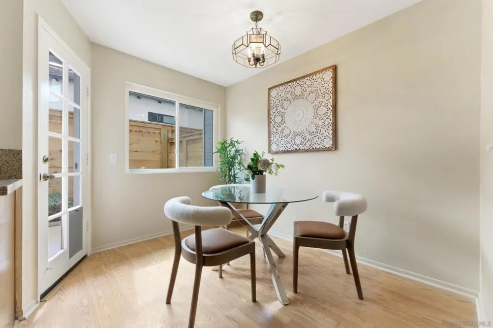 1442 Essex #4 San Diego, CA 92103