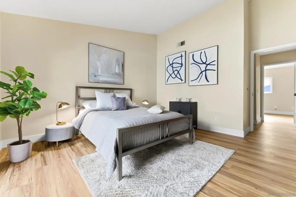 1442 Essex #4 San Diego, CA 92103