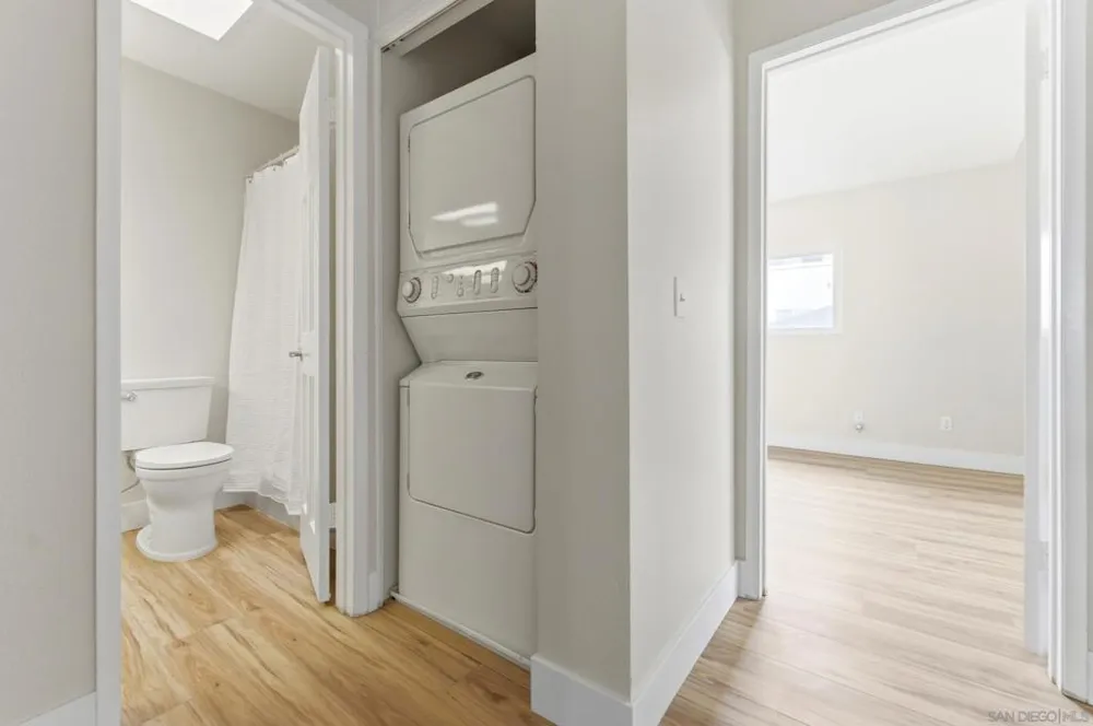 1442 Essex #4 San Diego, CA 92103