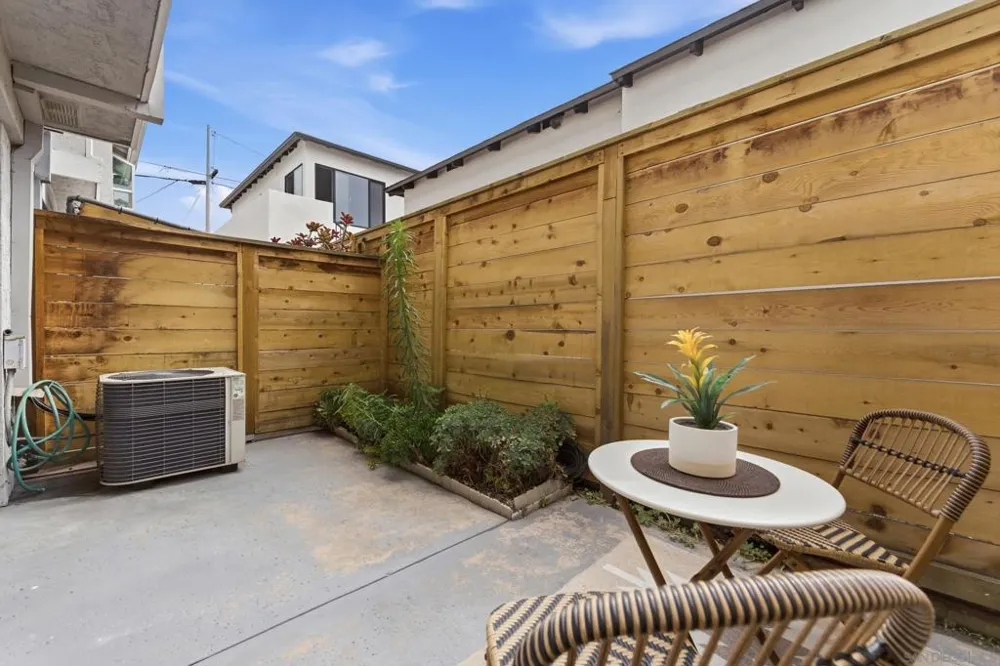 1442 Essex #4 San Diego, CA 92103