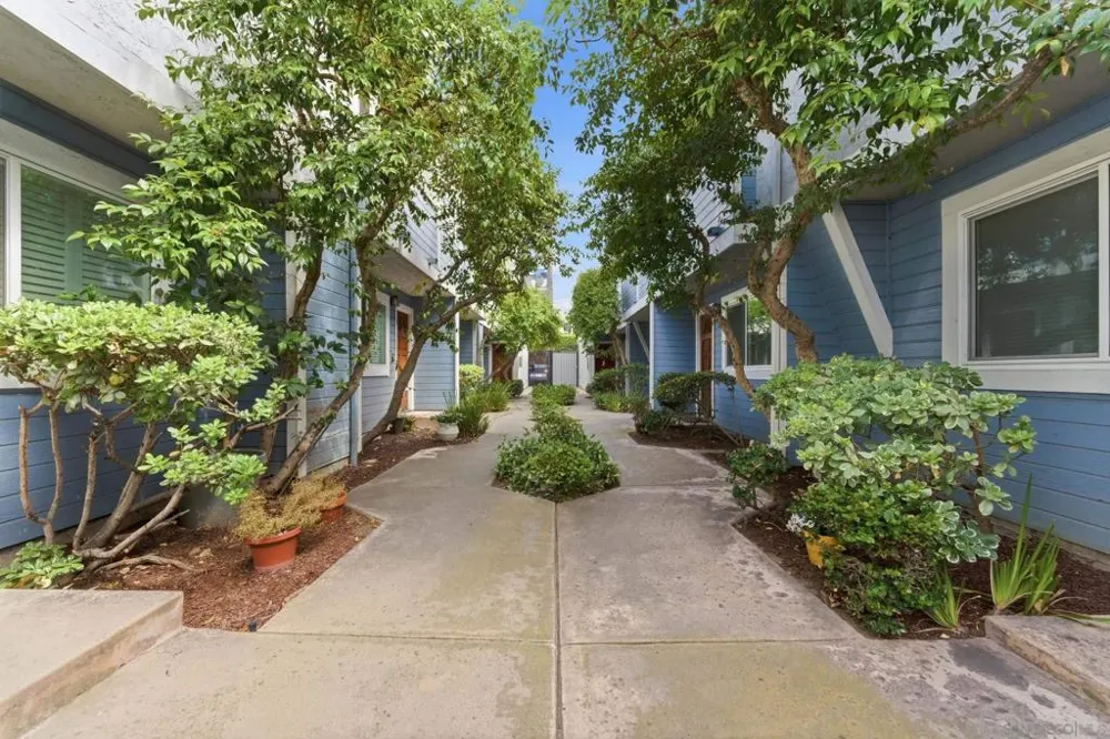 1442 Essex #4 San Diego, CA 92103