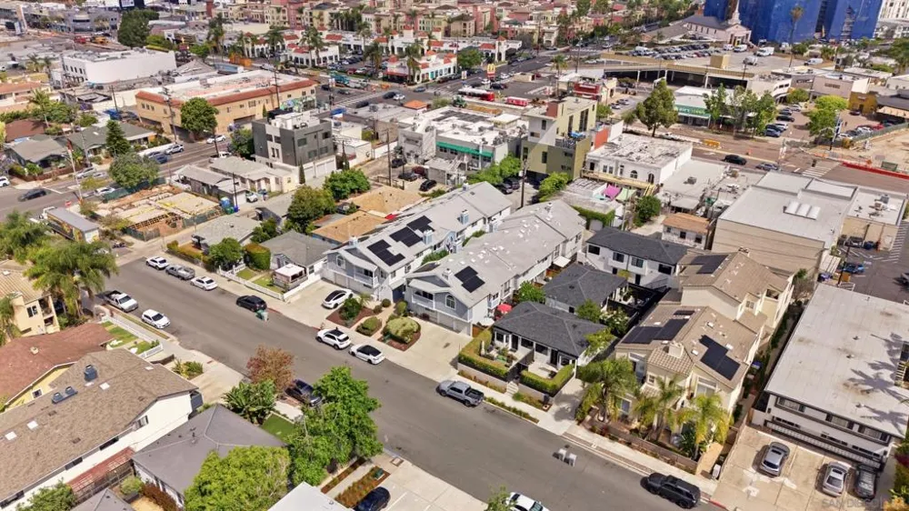 1442 Essex #4 San Diego, CA 92103