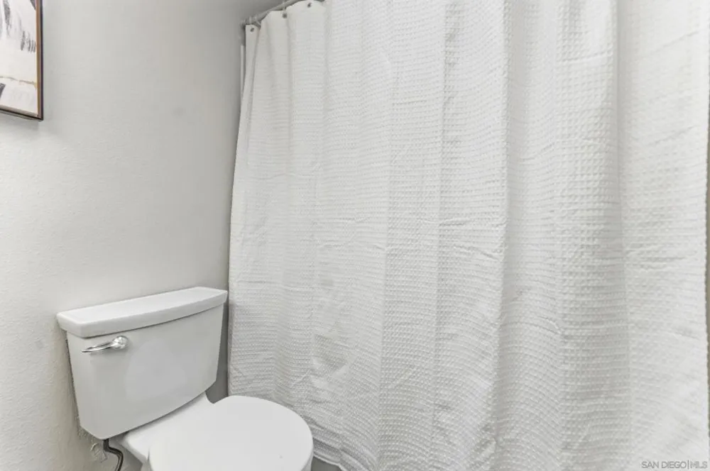 1442 Essex #4 San Diego, CA 92103