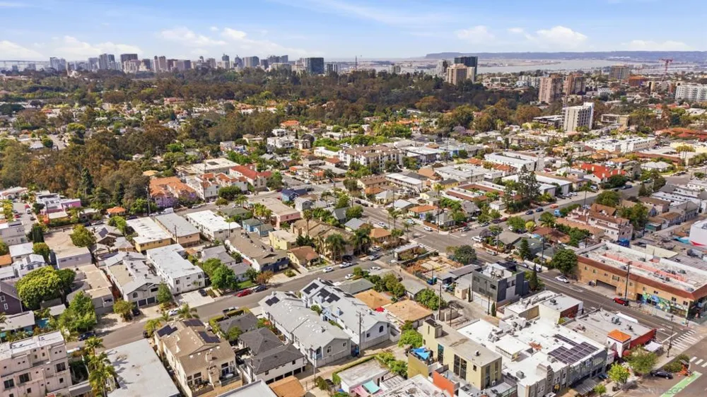 1442 Essex #4 San Diego, CA 92103