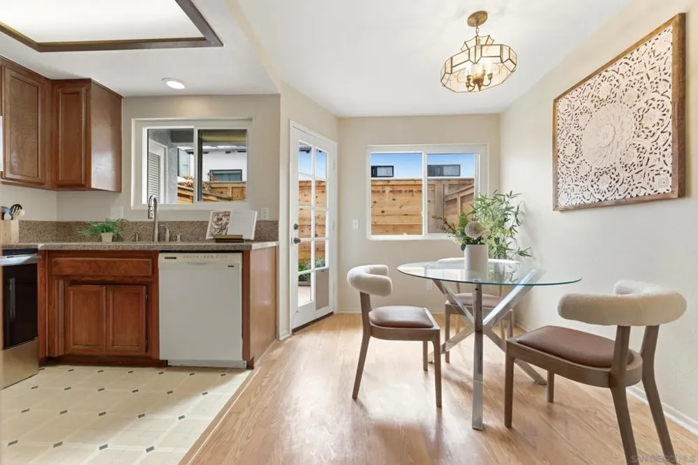 1442 Essex #4 San Diego, CA 92103