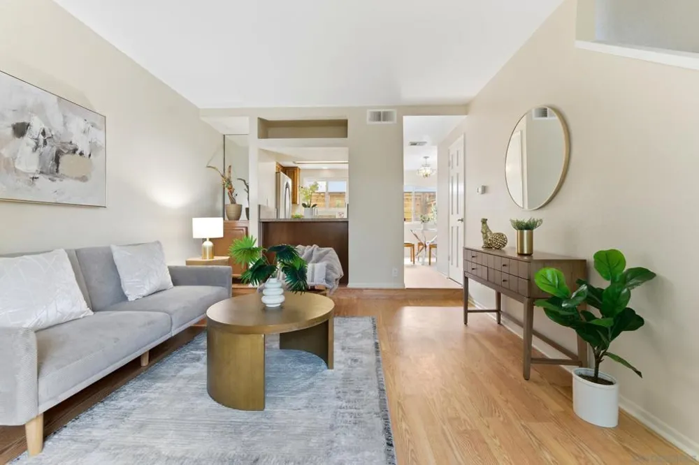 1442 Essex #4 San Diego, CA 92103