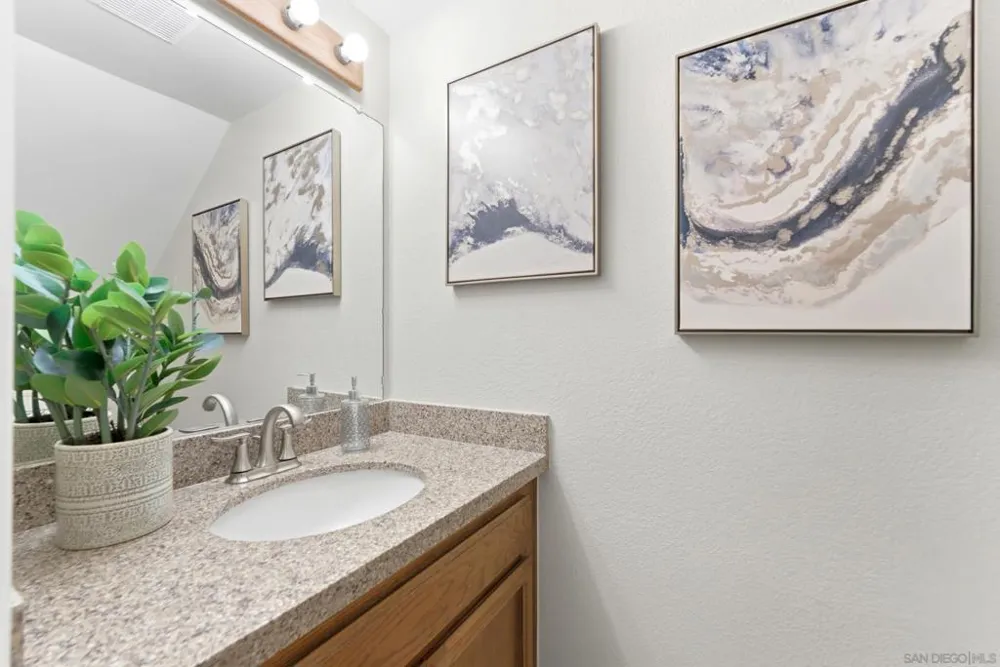 1442 Essex #4 San Diego, CA 92103