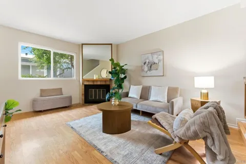1442 Essex #4
