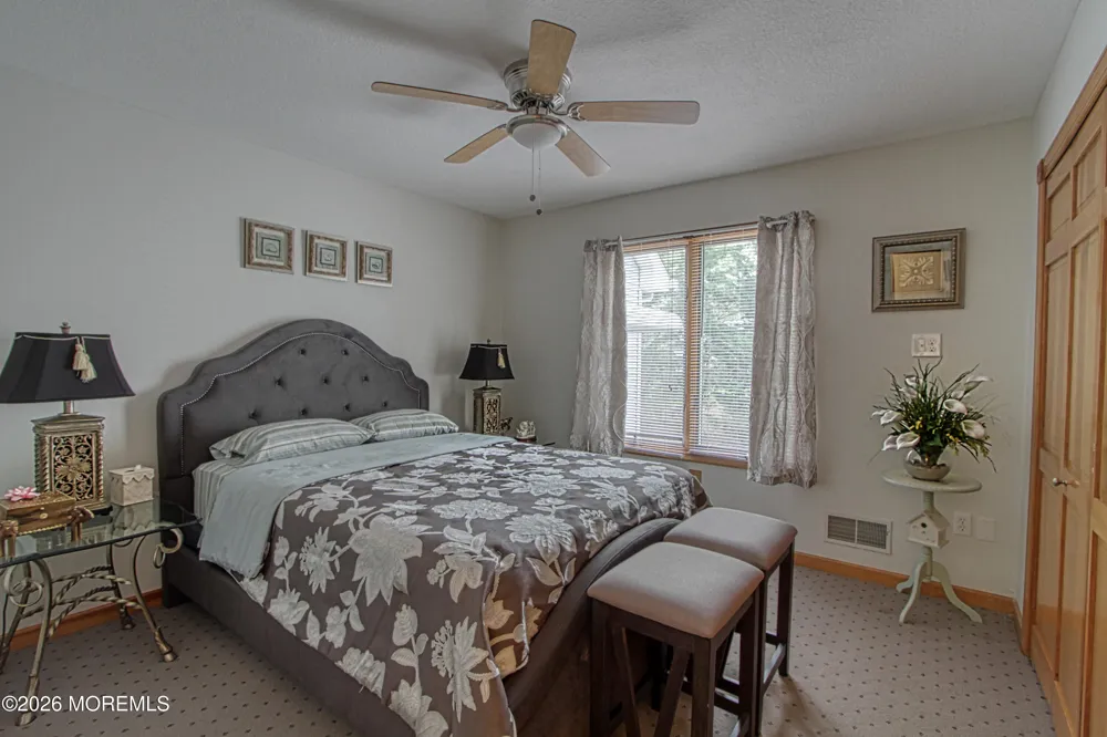 713 Western Boulevard Lanoka Harbor, NJ 08734