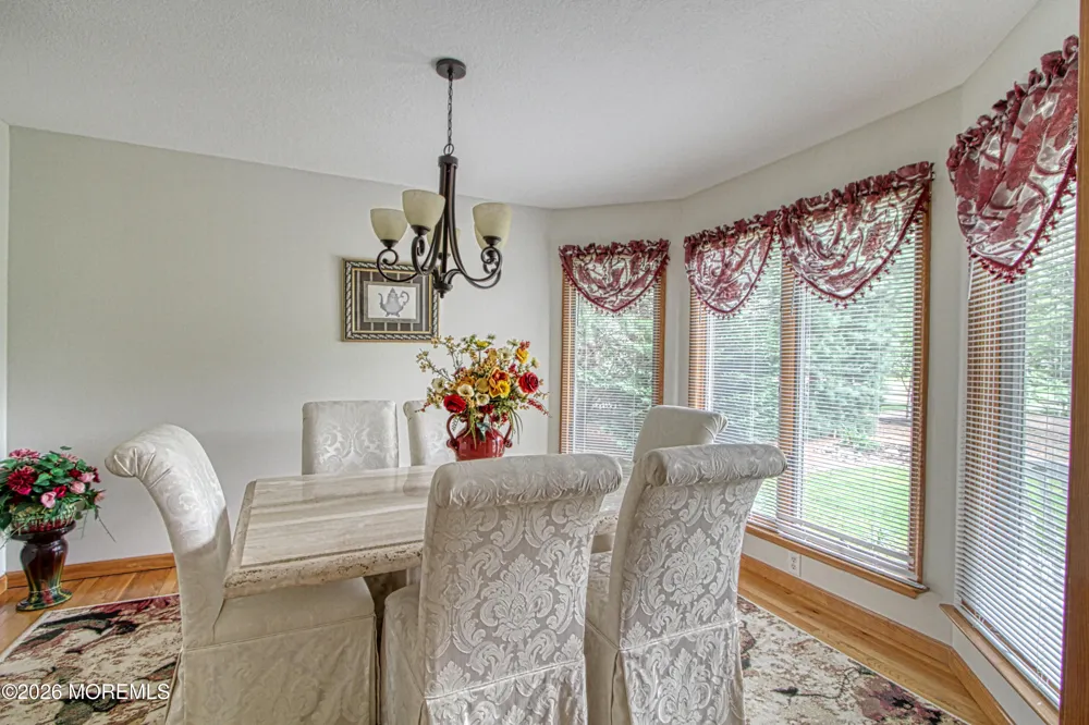 713 Western Boulevard Lanoka Harbor, NJ 08734