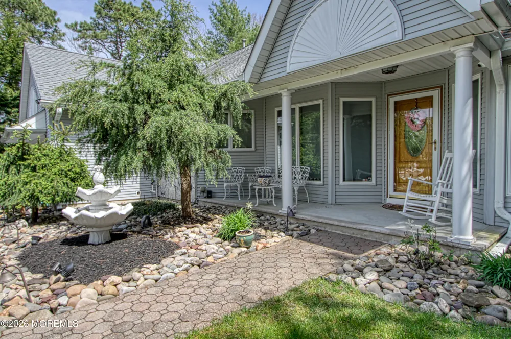 713 Western Boulevard Lanoka Harbor, NJ 08734