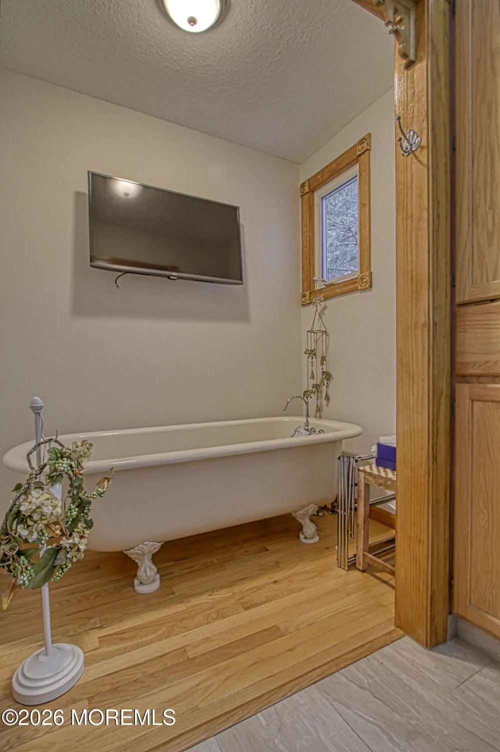 713 Western Boulevard Lanoka Harbor, NJ 08734