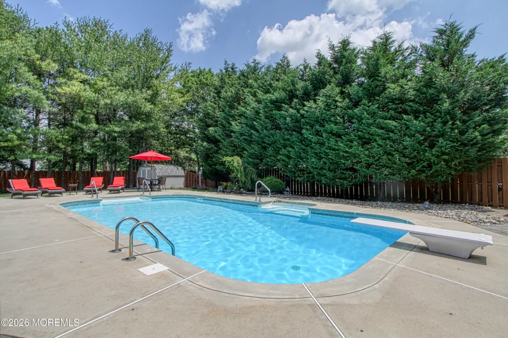 713 Western Boulevard Lanoka Harbor, NJ 08734