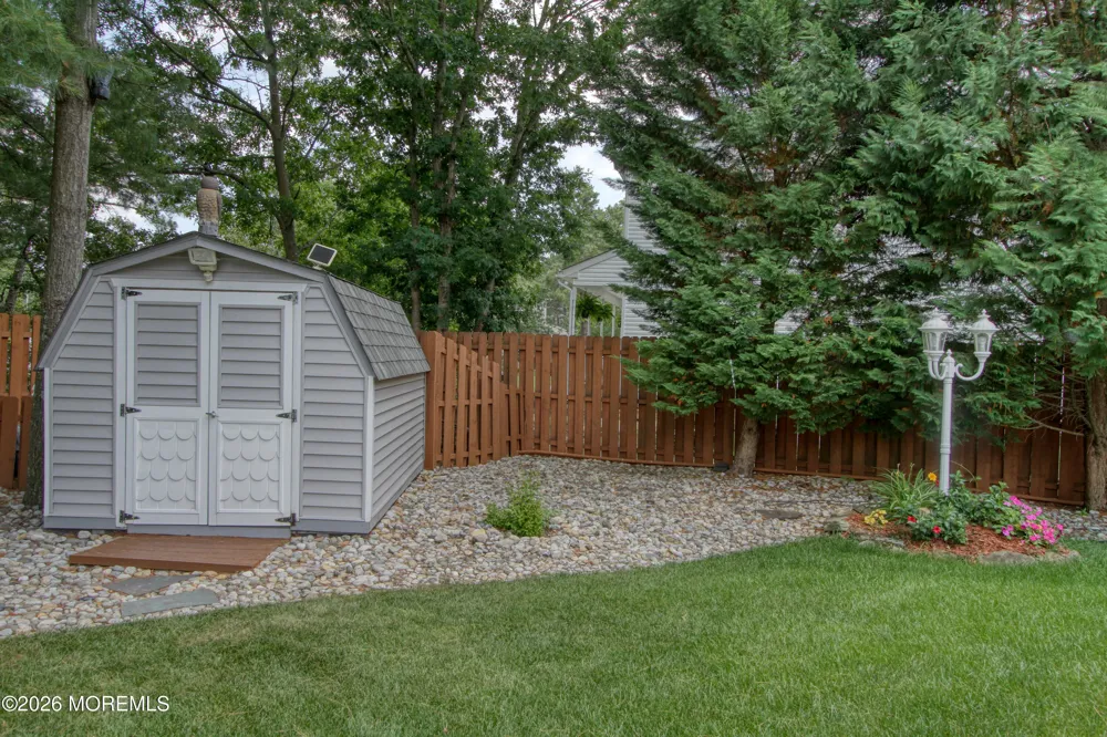 713 Western Boulevard Lanoka Harbor, NJ 08734