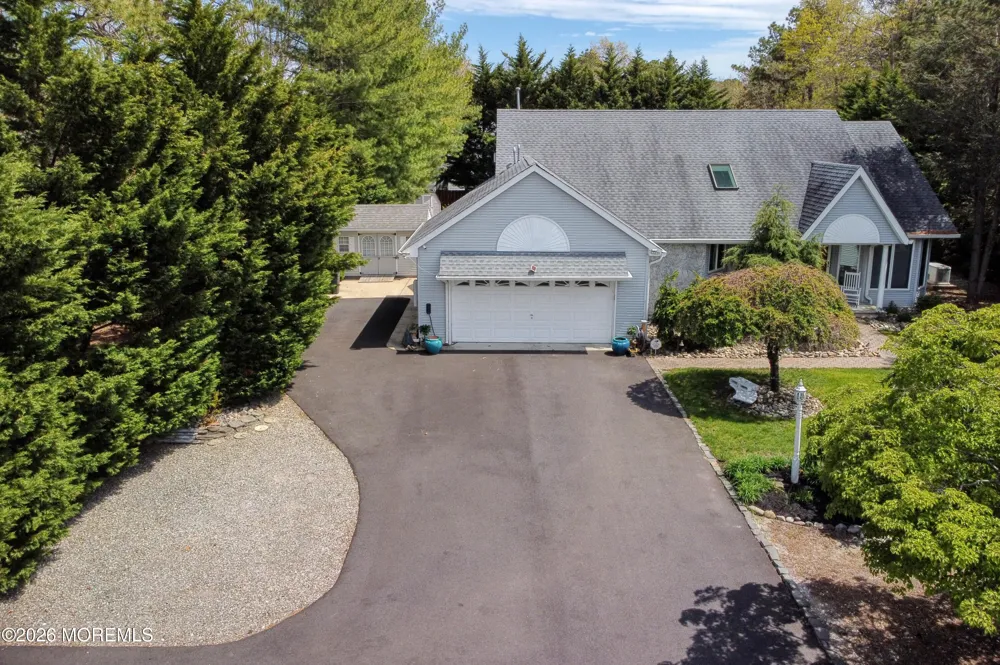 713 Western Boulevard Lanoka Harbor, NJ 08734
