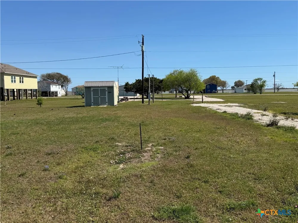 589 Swallow Drive Palacios, TX 77465