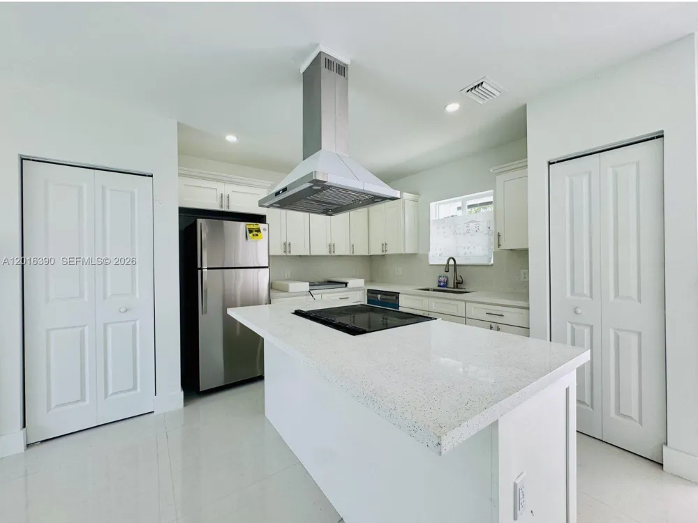 8005 NW 14th ct #8005 Miami, FL 33147