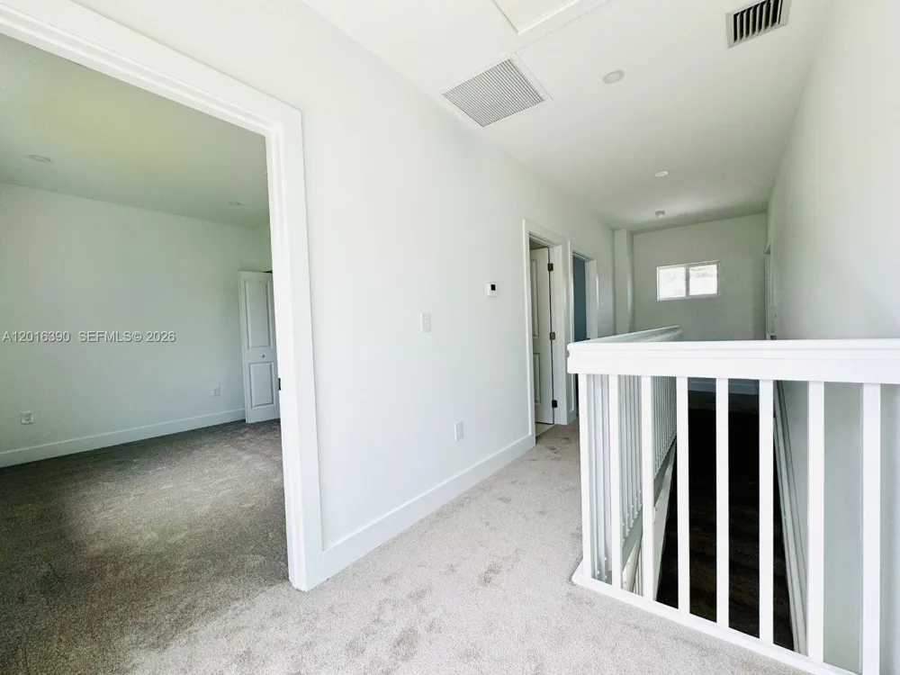8005 NW 14th ct #8005 Miami, FL 33147