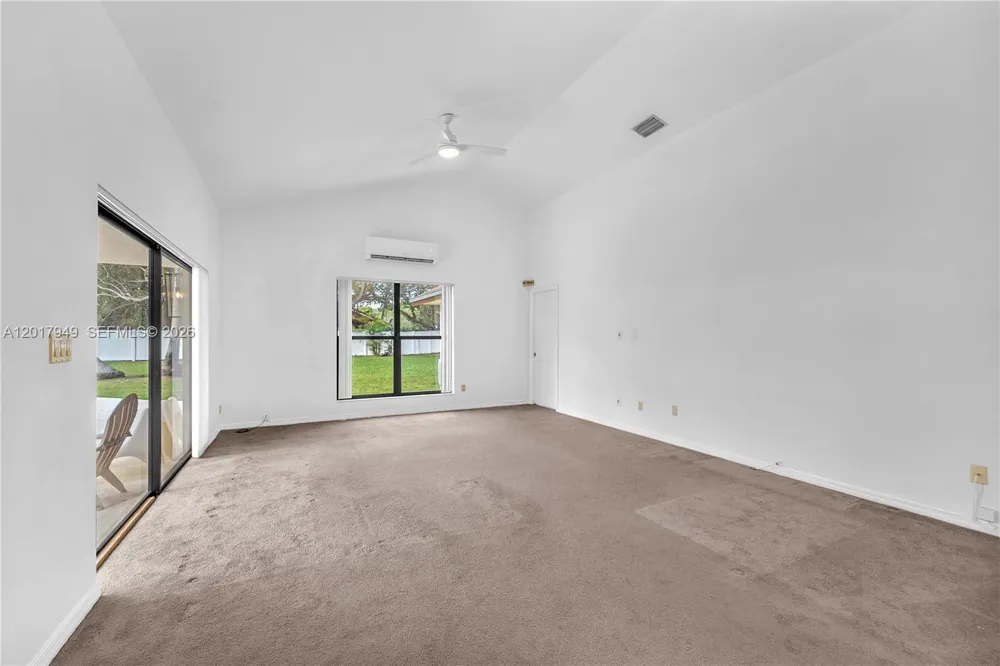 10330 SW 58th Ct Pinecrest, FL 33156