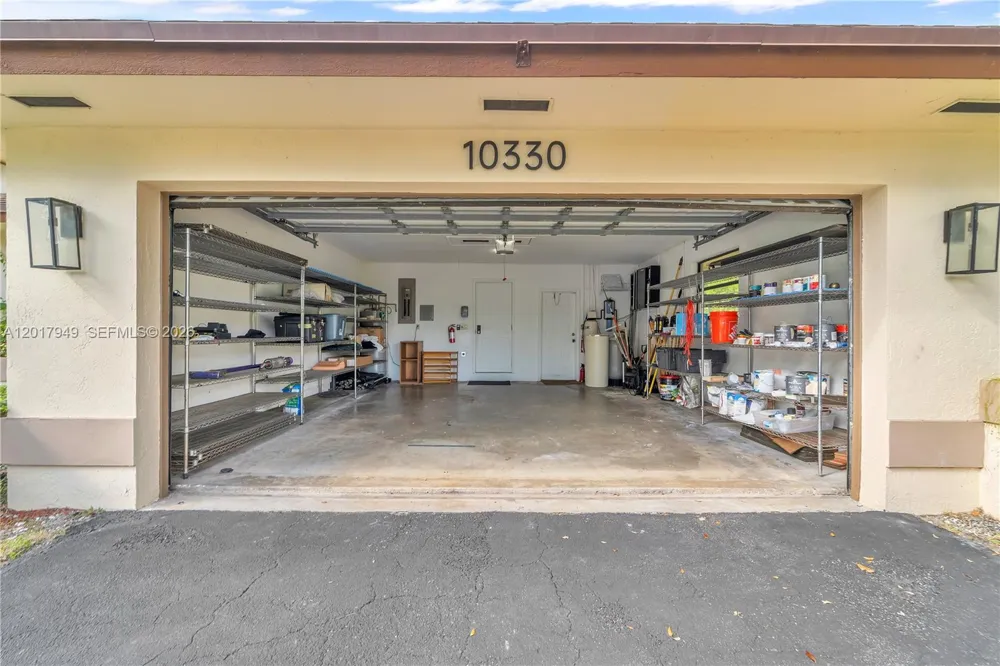 10330 SW 58th Ct Pinecrest, FL 33156