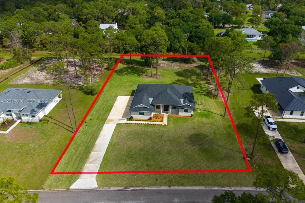 10630 Sugar Pine Dr Fort Pierce, FL 34945
