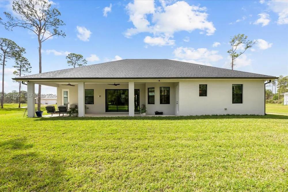 10630 Sugar Pine Dr Fort Pierce, FL 34945