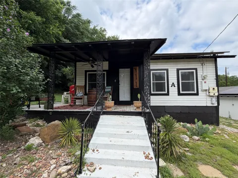 111 Apache Trail