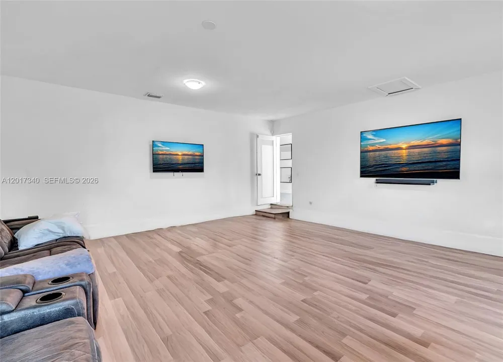 2001 NE 122nd Rd North Miami, FL 33181